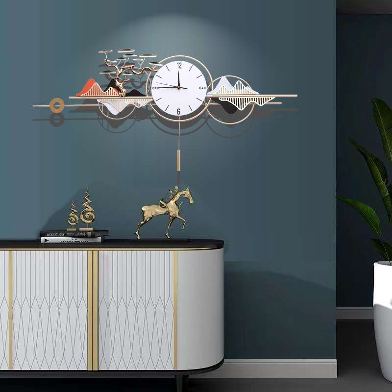 2023新款创意客厅时尚挂墙钟艺术轻奢钟表简约现代大气静音摇摆挂
