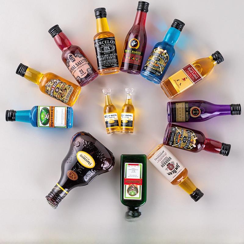 父亲节礼物的爸爸和男孩的生日蛋糕装饰插件模拟葡萄酒啤酒瓶装饰