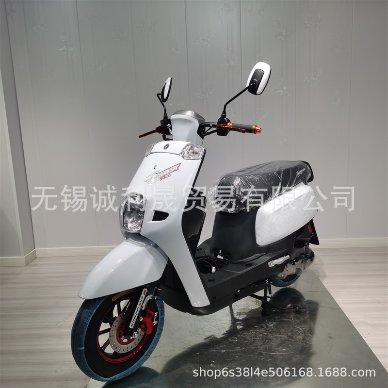 S5踏板摩托车  电动燃油电动摩托车 110CC 125CC 成人 踏板出口