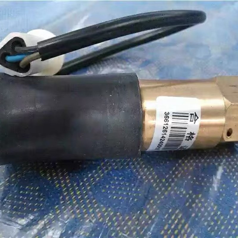 中联吊车里程表传感器中联底盘里程表传感器里程表转速表传感器