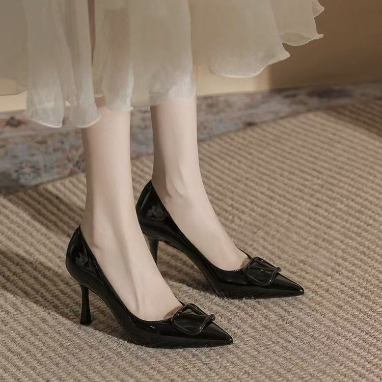 气质高级感漆皮黑色高跟鞋女细跟尖头浅口法式职业工作鞋通勤单鞋
