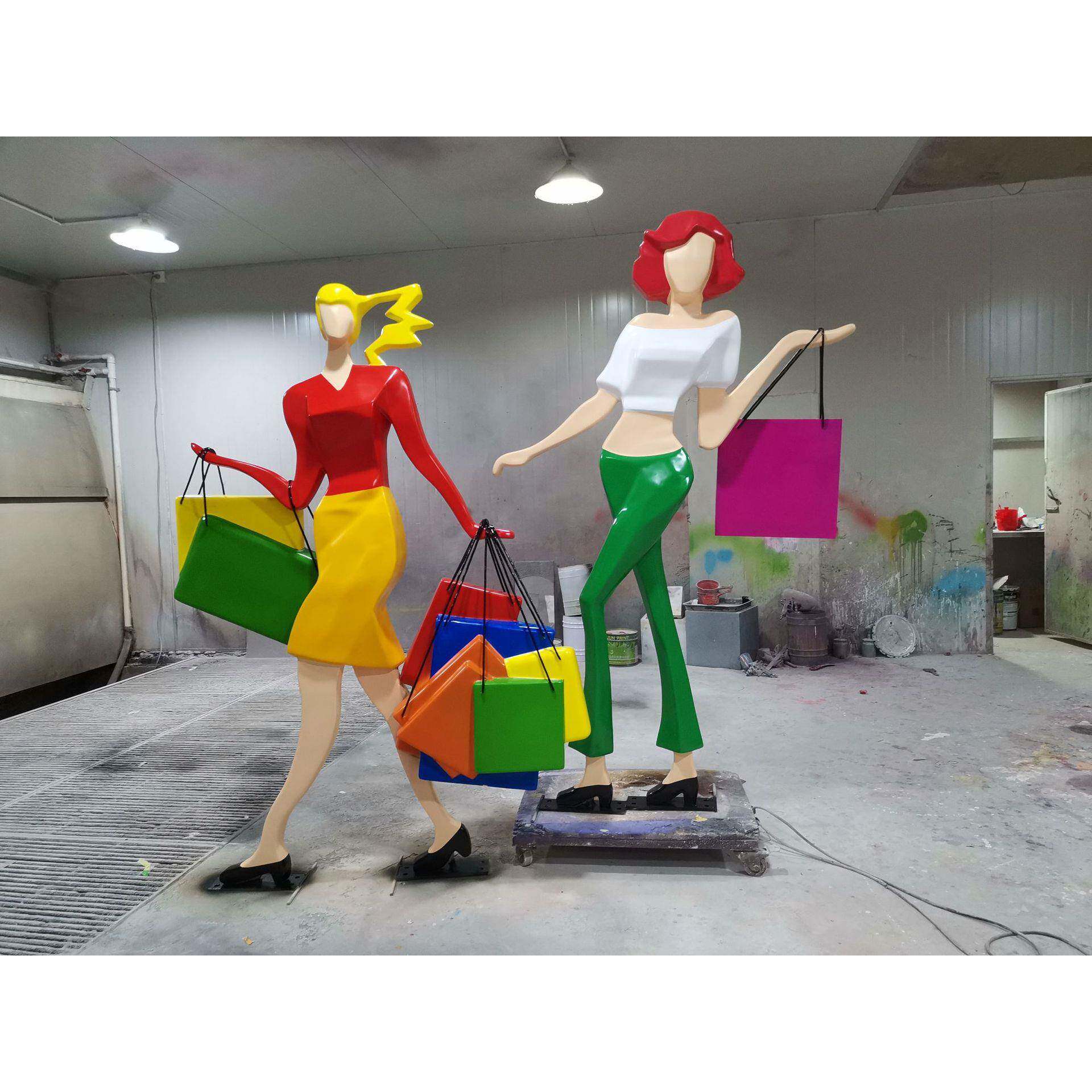 现模彩绘抽象时尚购物女郎美女雕塑玻璃钢人物雕像商业街摆件