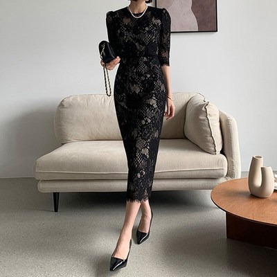 黑色水溶蕾丝连衣裙女修身2025春秋高级感轻奢女镂空包臀裙中长款