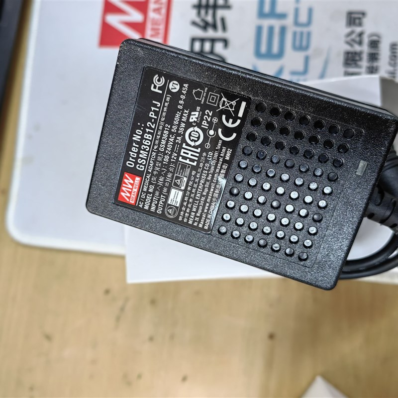 台湾明纬12V3A适配器35W  GSM36B12-P1J  GST36B12 GST36U12-P1J