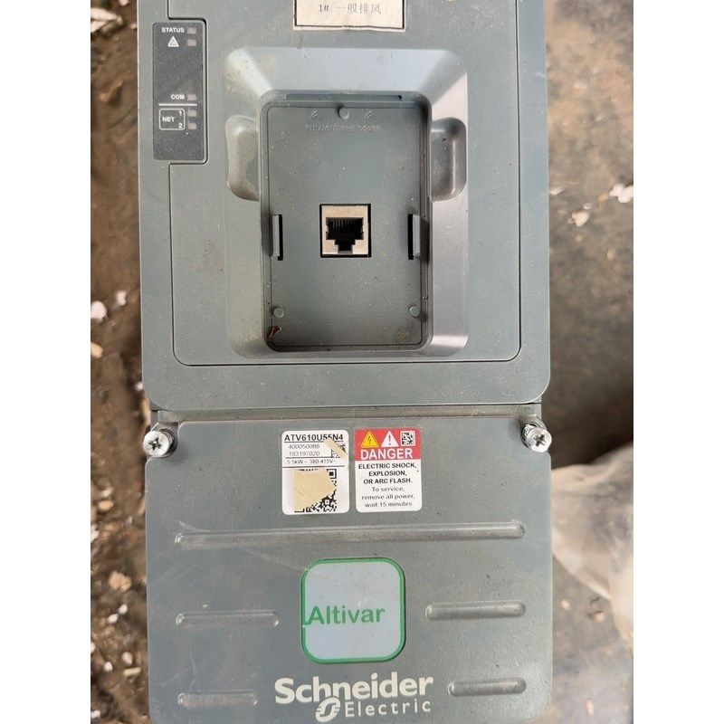 ATV610 5.5KW 一台 库房闲置 主回路包好 其他不