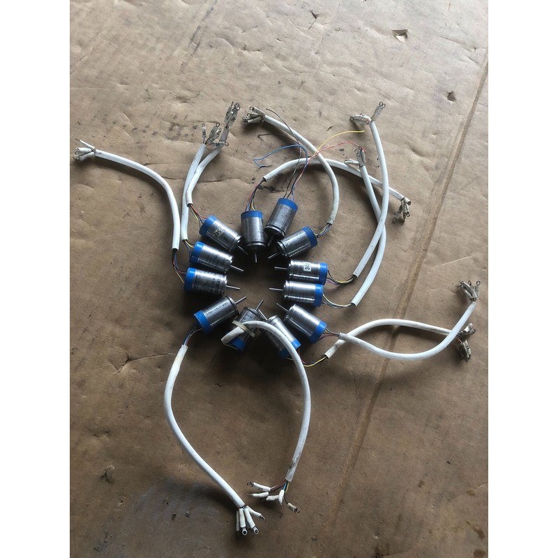 进口仪器上拆的MOOG小电机:HGC-8-ST-7/A004