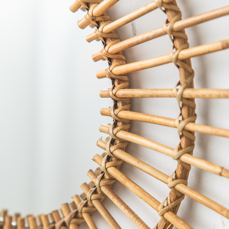 北欧藤编化妆镜挂墙装饰镜子手工编织浴室圆镜贴墙民宿壁挂梳妆镜