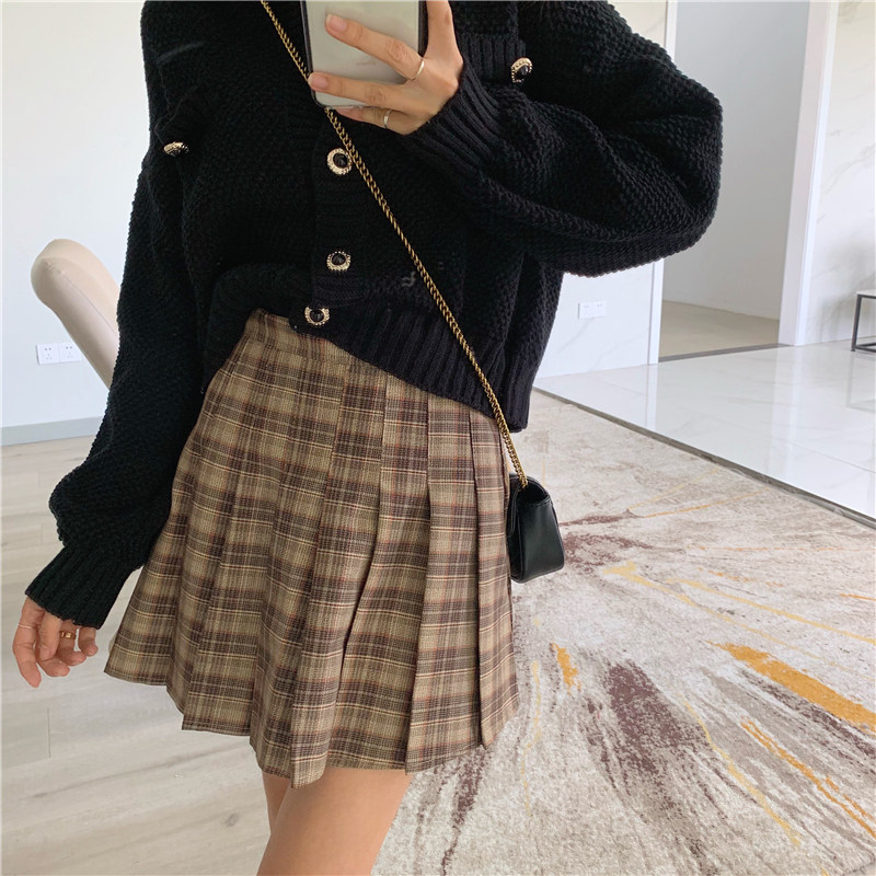 大码女装百褶裙女2018新款格子学生半身裙胖mm松紧防走光a字短裙