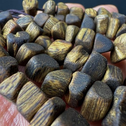 奇楠沉香包包饰品挂件香薰车载挂件绿奇天然沉香手链随行吊坠