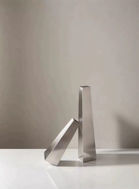 包豪斯中古风不锈钢花瓶客厅插花餐桌玄关侘寂摆件高级感极简花器