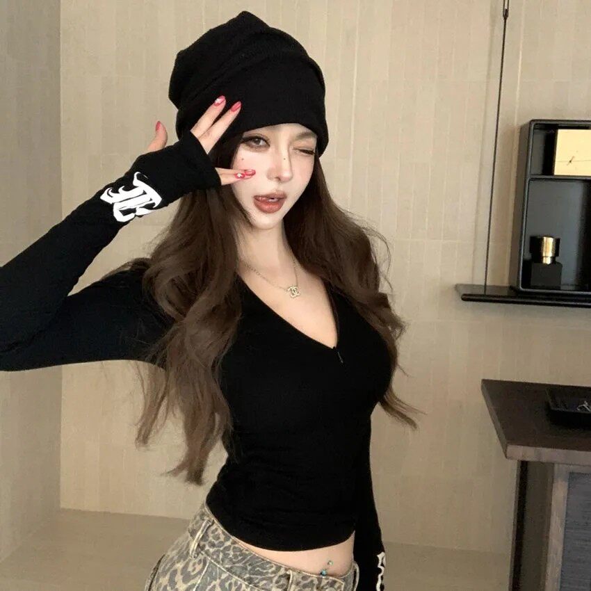 美式辣妹印花拉链v领T恤女秋季修身收腰打底衫小个子黑色长袖上衣