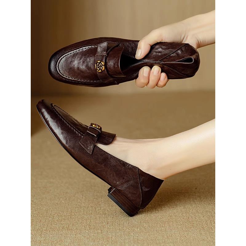 头层软羊皮山茶花乐福鞋女平底懒人一脚蹬小皮鞋真皮覆古低跟单鞋