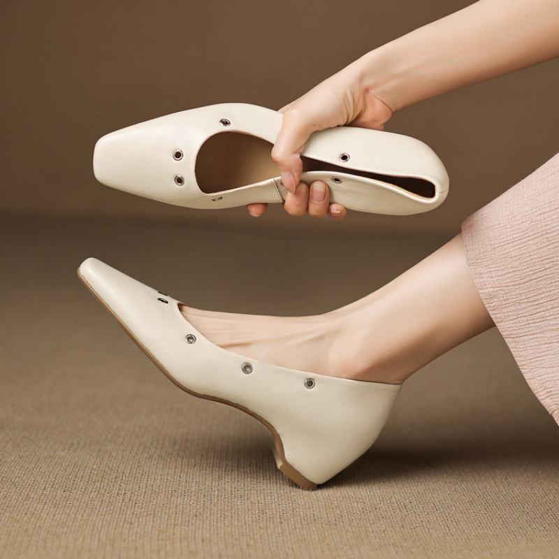 时尚方头浅口粗跟单鞋女2025新款秋季一脚蹬玛丽珍皮鞋黑米白