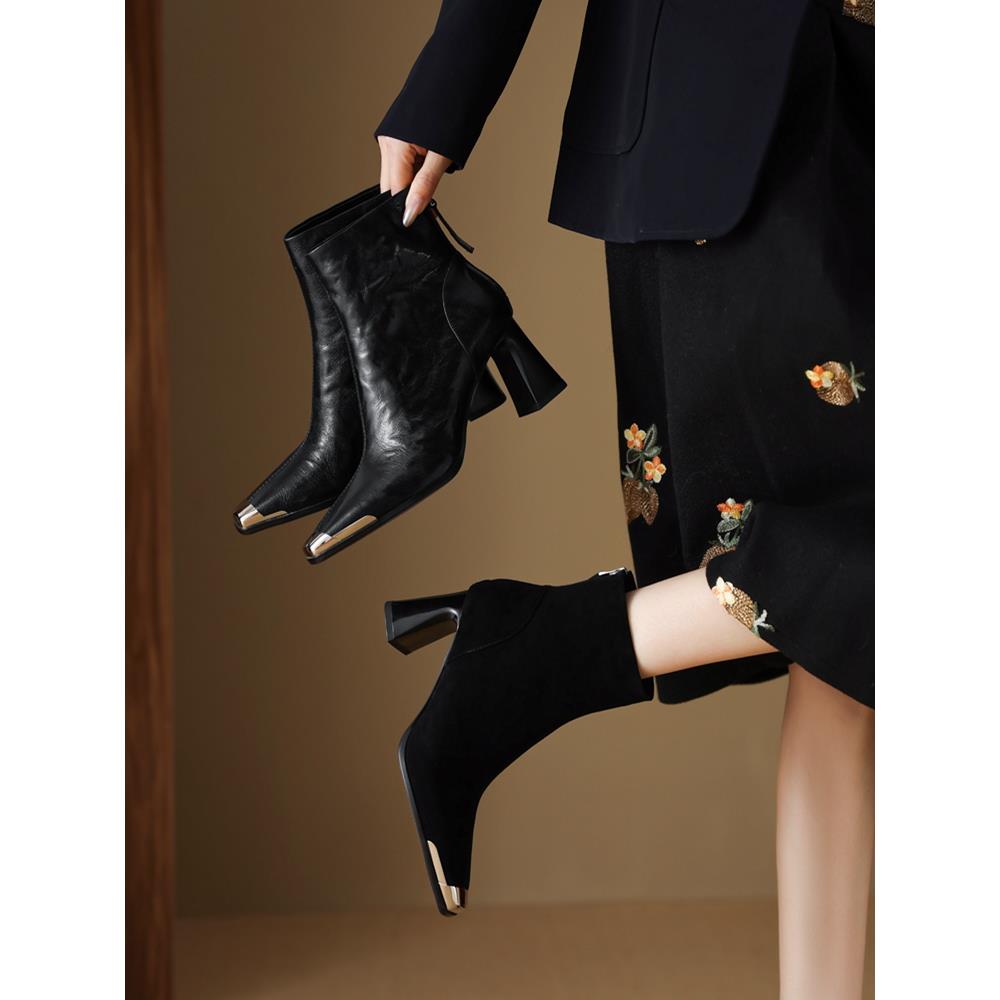 黑色短靴女2024新款金属方头防踢粗跟软皮舒适高跟鞋冬7cm及裸靴