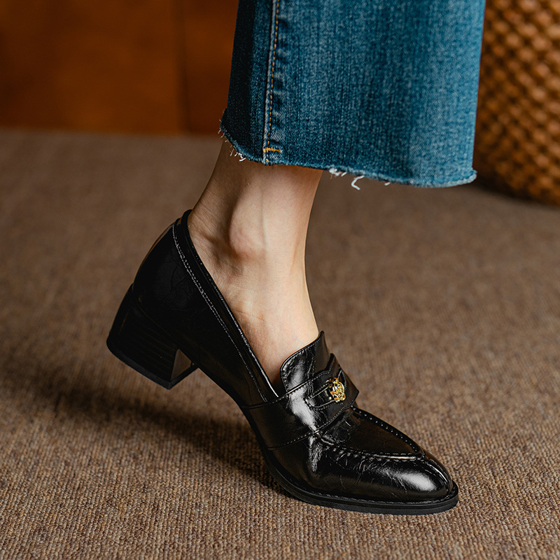 敲软敲舒适深口山茶花一脚蹬粗跟单鞋2024秋季里外全皮百搭乐福鞋