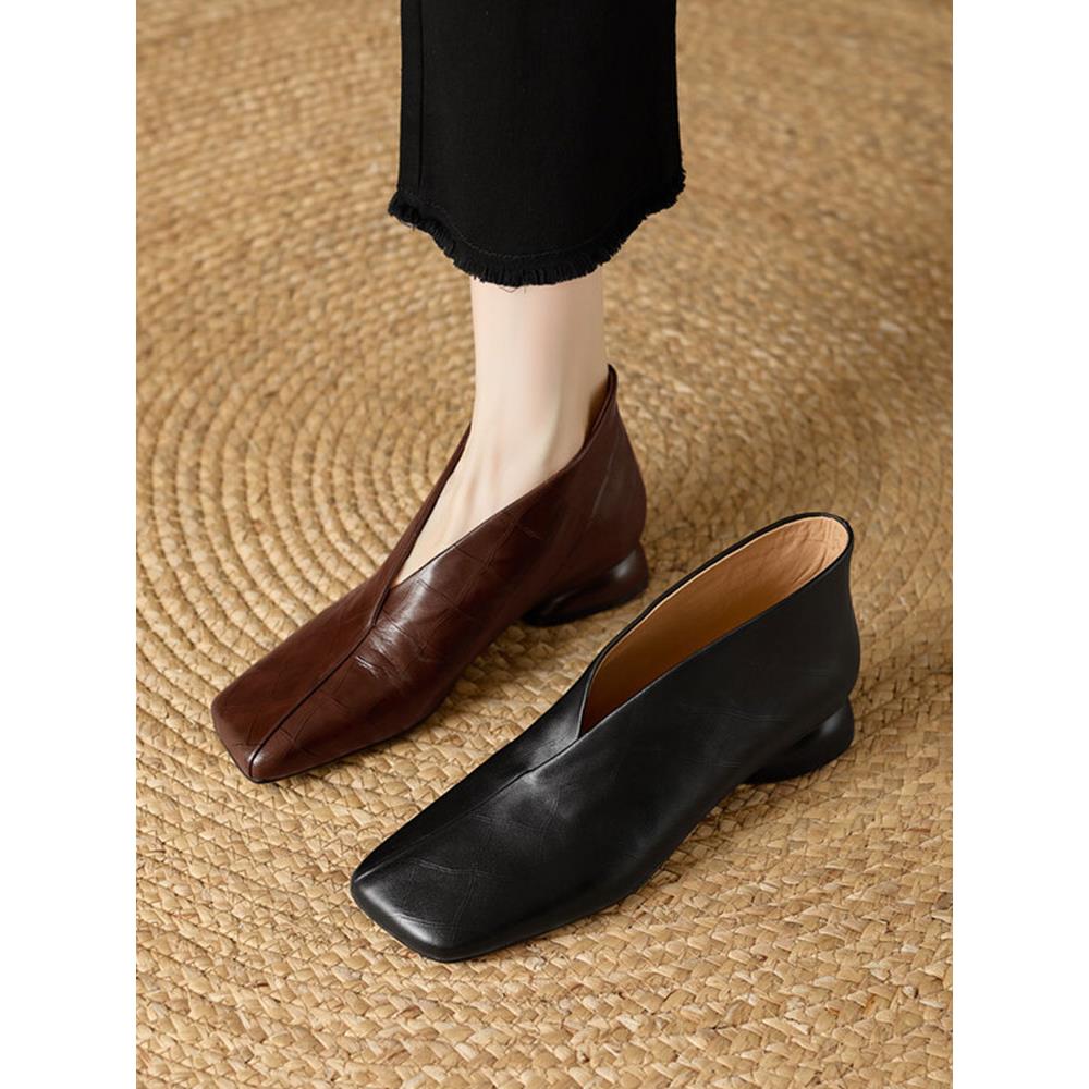 巨好穿法式深口单鞋女春秋2024新款方头中跟粗跟真皮加绒及踝靴女