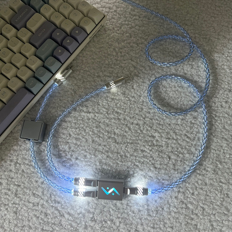 8K磁轴航插线一拖二HUB转接