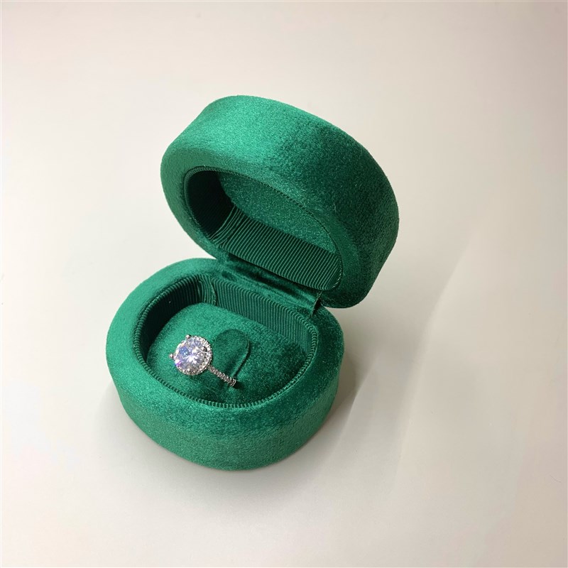 天鹅丝绒布D形戒指盒钻戒盒迷你小巧便携复古精致项链盒首饰