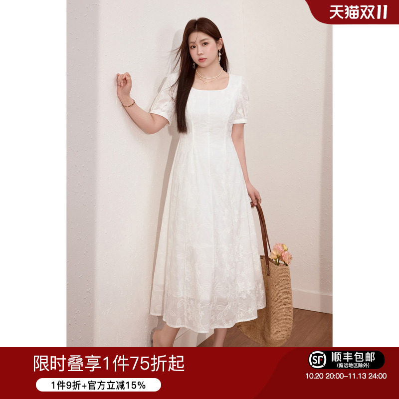 蓝语大码女装优雅方领重工绣花连衣裙夏季新款掐腰显瘦漂亮茶歇裙