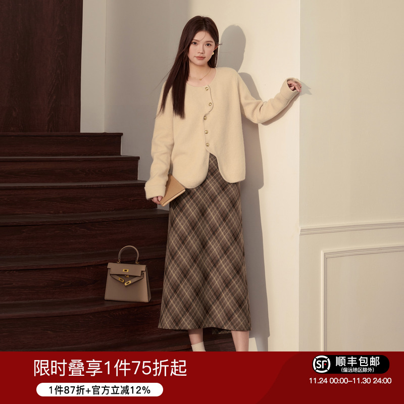 大码女装蓝语气质优雅套装