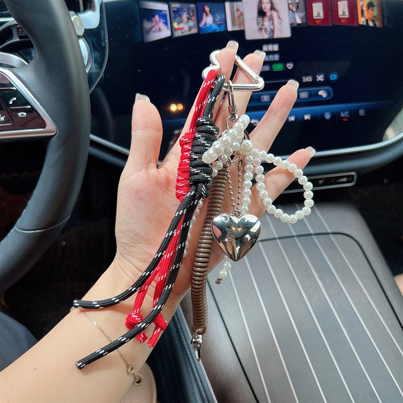 2024夏日miu系珍珠串蝴蝶结银爱心编织绳钥匙扣汽车钥匙箱包挂饰
