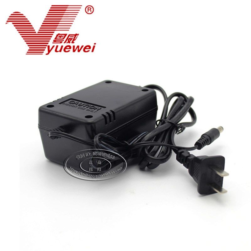 粤威12V通用老款式收音机DC9-12V线性线圈变压器电源适配器稳定