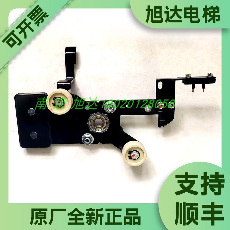 蒂森蒂升K400层门锁钩装置S400/LDL400E门球板连接片组件门球