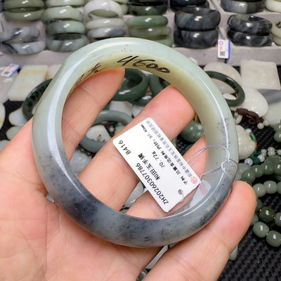 和田玉籽料57mm60.8克