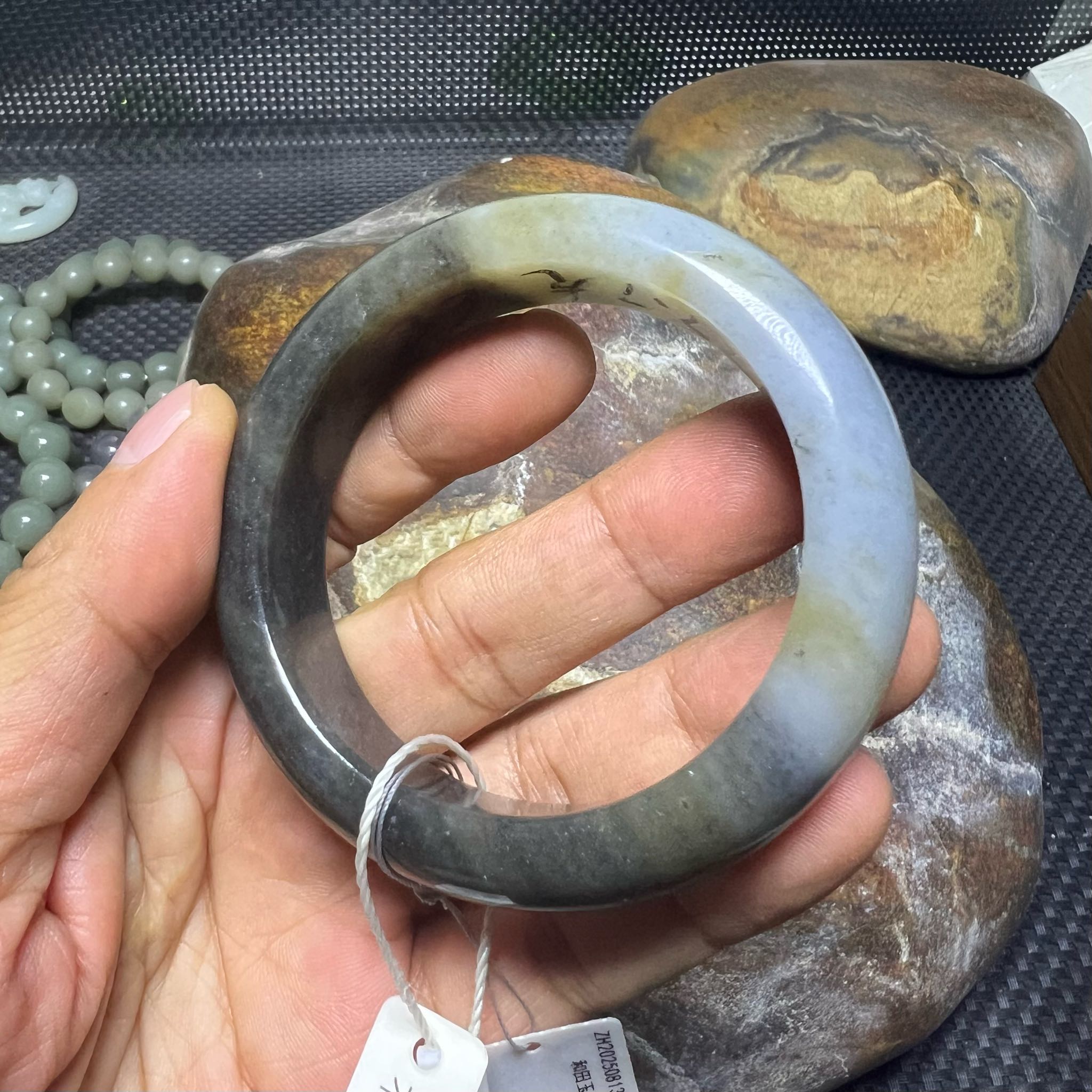 和田玉籽料青花手镯55m m籽料