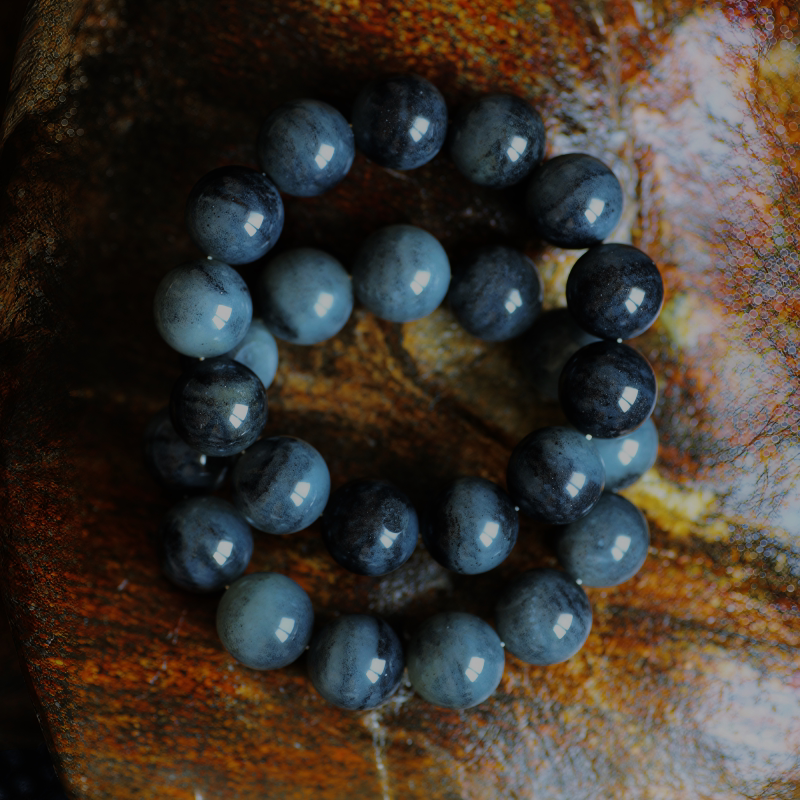 新疆和田玉青花籽料手串18mm