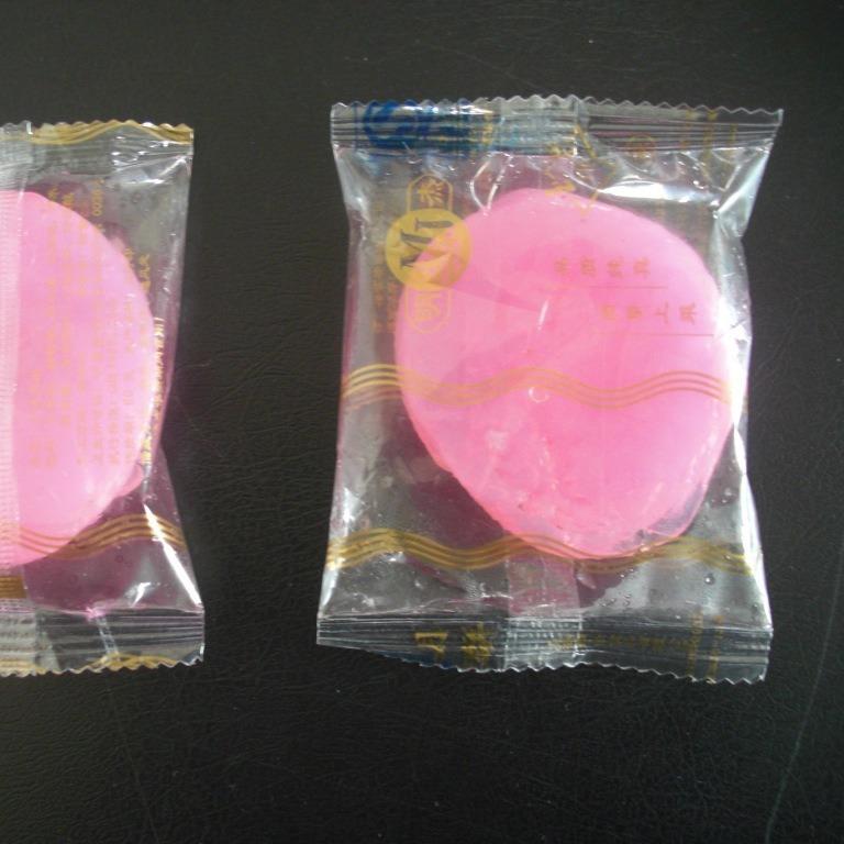 供应固体燃料包装机 固体酒精枕式包装机 火锅酒精块枕式包装机