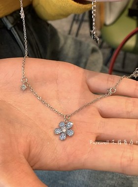 蓝色小花项链女款高级感轻奢小众独特颈链锁骨链2025新款爆款吊坠