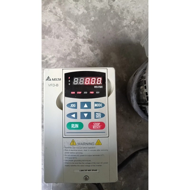 原装拆机台达VFD-B系列1.5KW变频器型号VFD015B