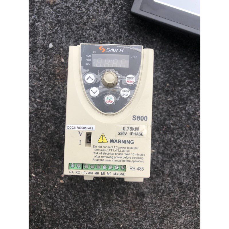 三基变频器0.75KW S800-2S0.75G 原装拆机,