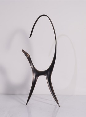 创意抽象极简铸铁动物雕塑 艺术酒店客厅玄关新中式装饰品小摆件