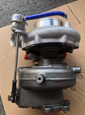 重汽豪沃T7H汕德卡C7H MC13 540马力202V09100-7840 7830增压器