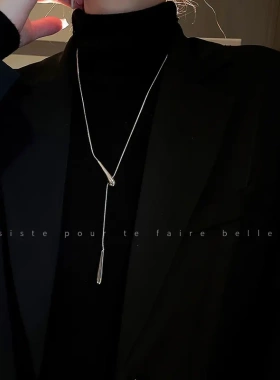 韩国时尚猪鼻串珠项链小众冷淡风锁骨链毛衣链气质轻奢项饰女