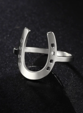 源头工厂创意个性风潮ins风18k真金电镀切割不锈钢马蹄铁戒指