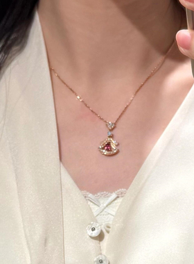 韩秀娜裙子项链女镀18k玫瑰金镶嵌红宝石吊坠大号扇形设计锁骨链