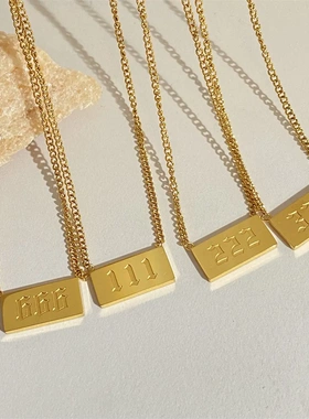 幸运天使数字方形吊牌项链女111-999炉内真空电镀18真金