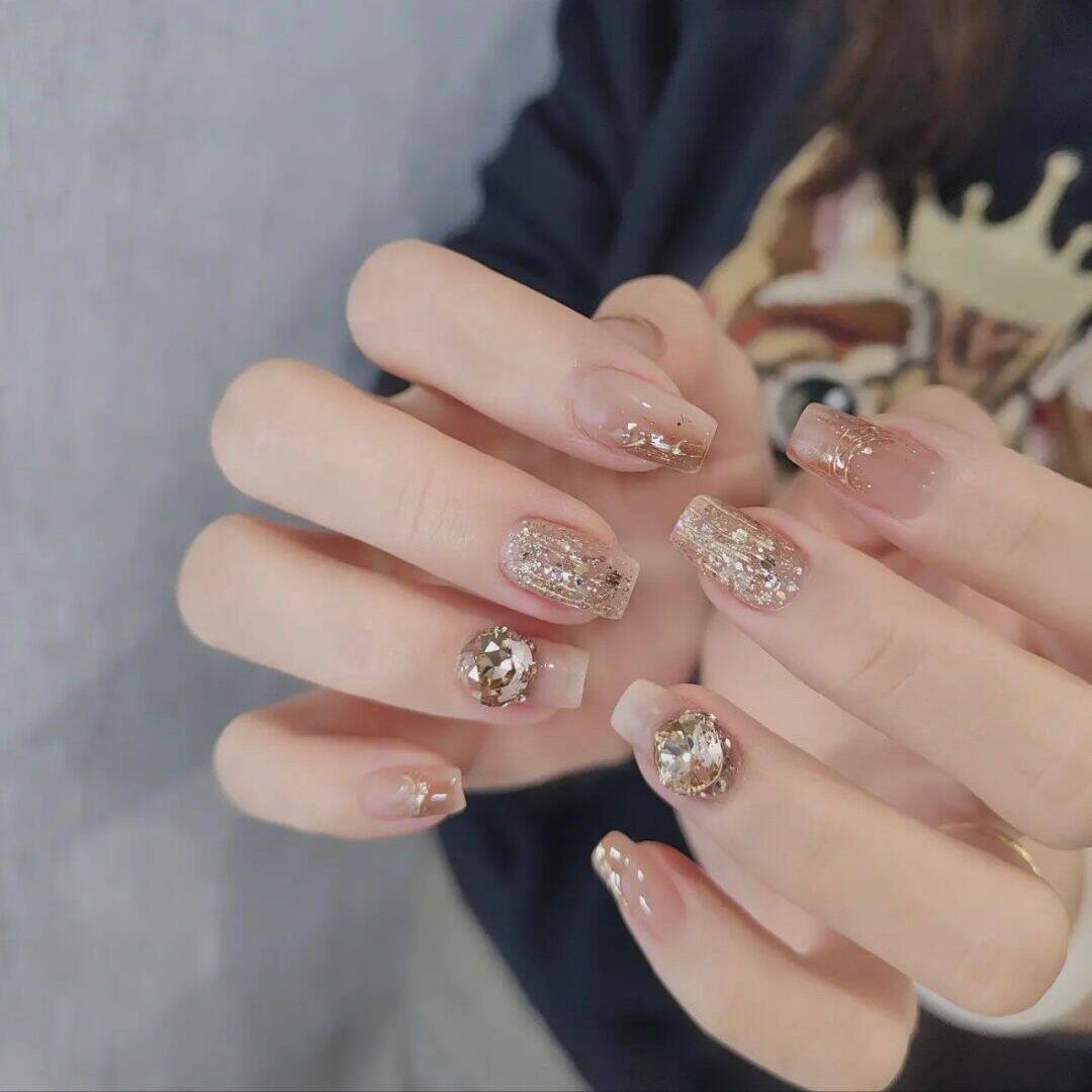 纯手工光疗甲片穿戴甲短款钻石金箔亮闪闪高级显白可拆卸指甲贴纸