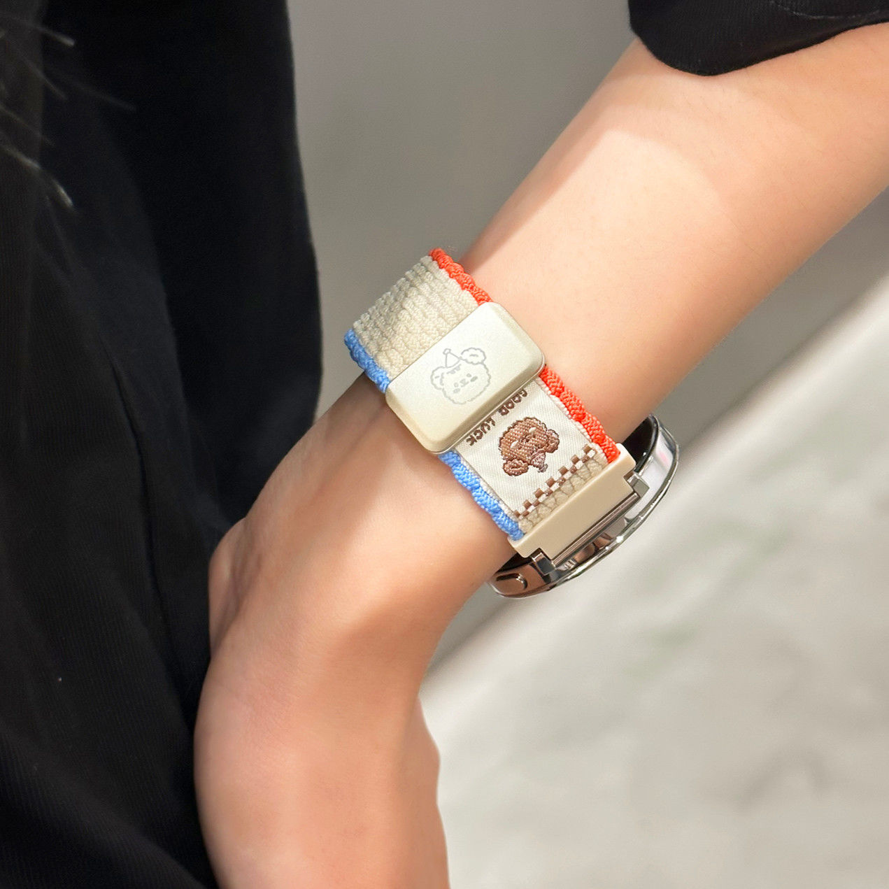 适用于oppo手表X2表带watch4pro新款创意磁吸礼貌熊编织3pro/2/X