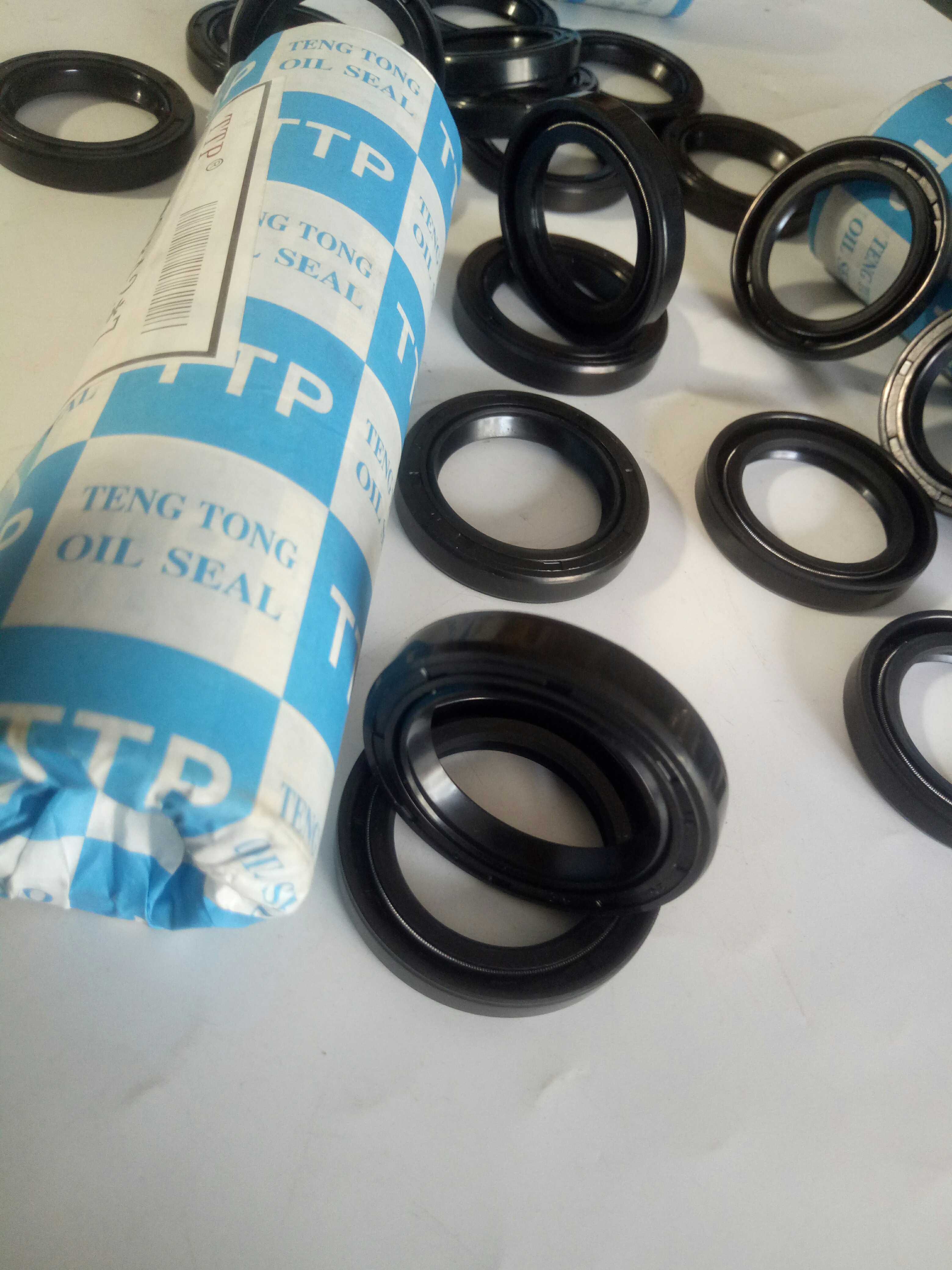 厂家直销优质油封 28x40x10 28x40x8 30x40x10 30x40x7  密封圈