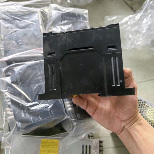 PLC CP2E-S30DT-D议价