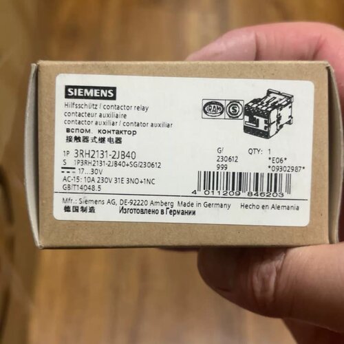 交流接触器3RH2131-2JB40，线圈电压DC17议价