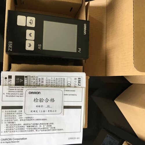 正品温控器E5AZ/E5EZ-R3-36 E5EZ-Q3-3议价