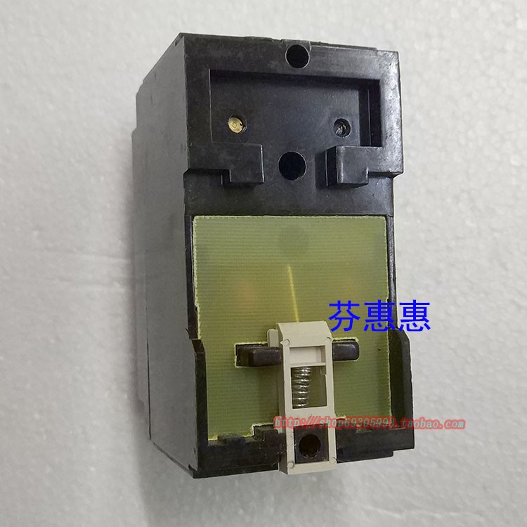 上海第三开关制造有限公司DZ118-63  63A AC220V黑色老式开关40A