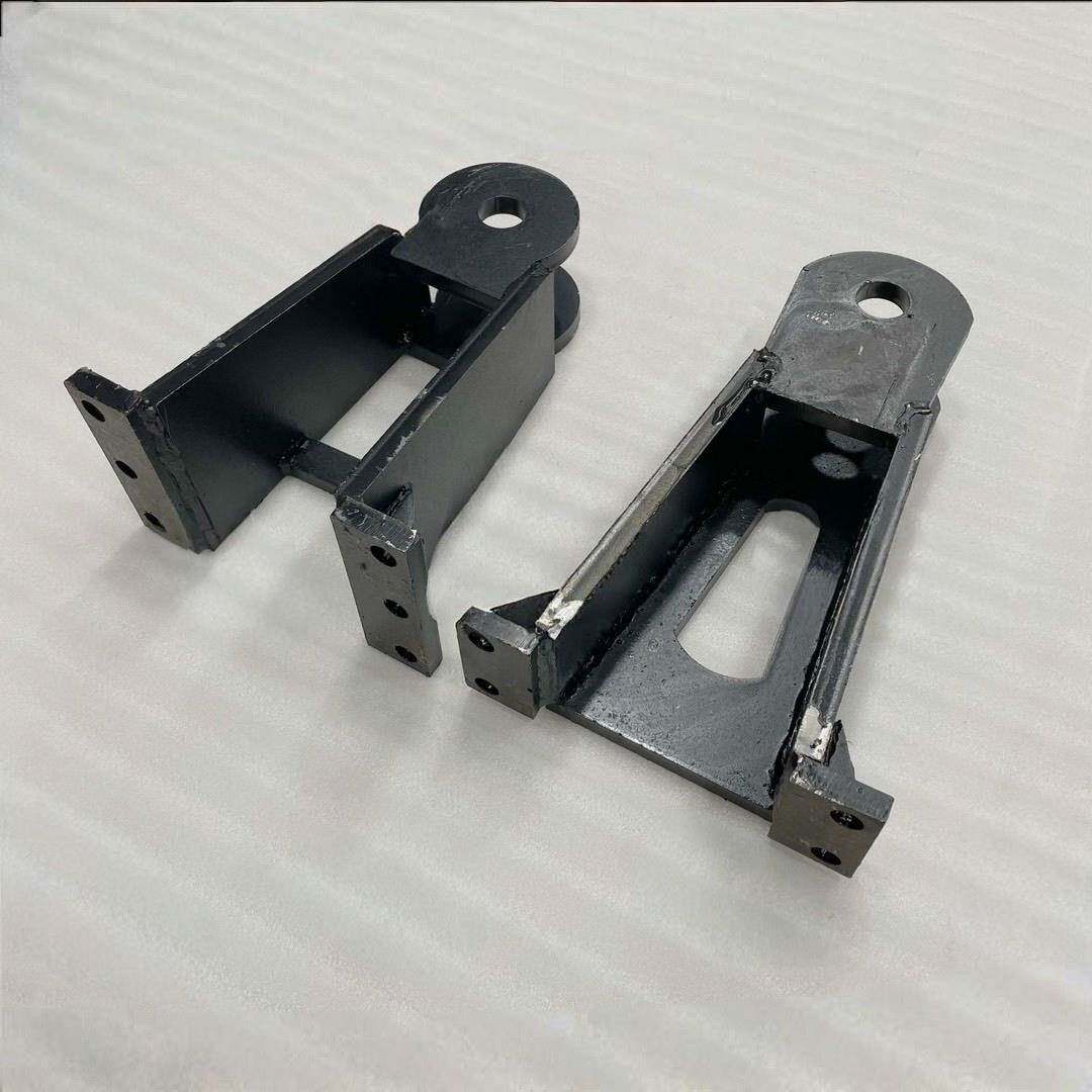 上海纽荷兰50/504/554/654/704/拖拉机配件钢板焊接牵引架牵引卡