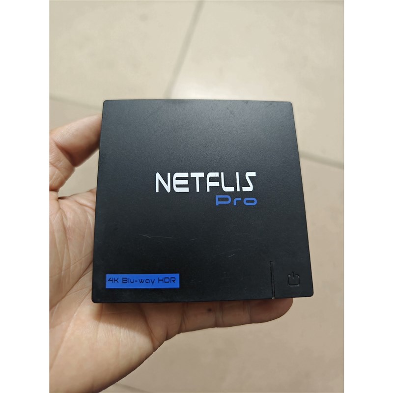 NETFLIS电视盒子NS002-R,4K HDR盒子,成色