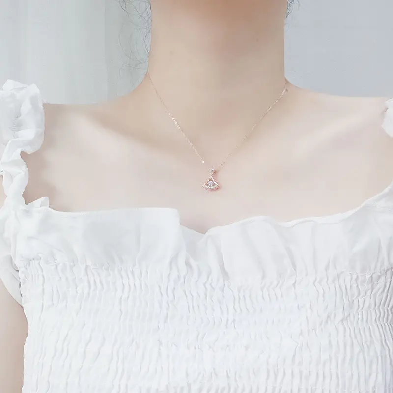s925纯银灵动小裙子项链女锁骨链几何扇形吊坠网红夏季新款